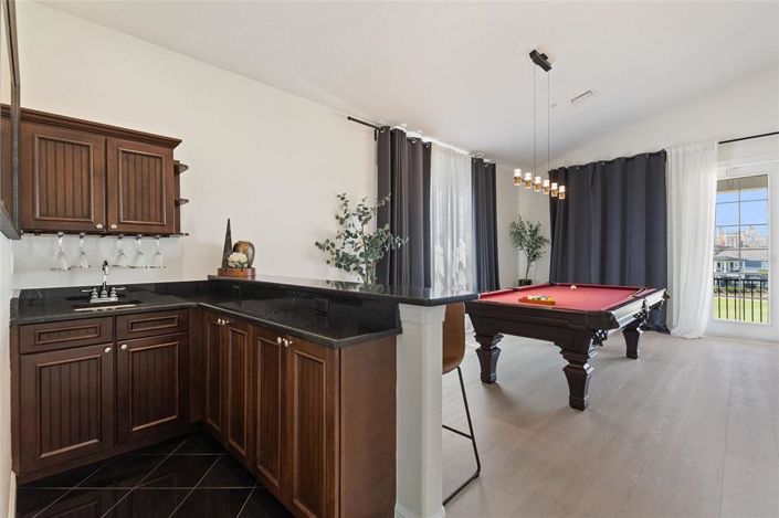 Image No.45-5 Bed House for sale
