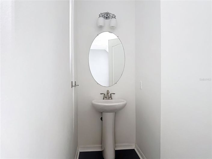 Image No.18-3 Bed House for sale