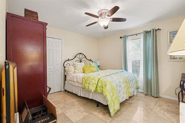 Image No.16-4 Bed House for sale