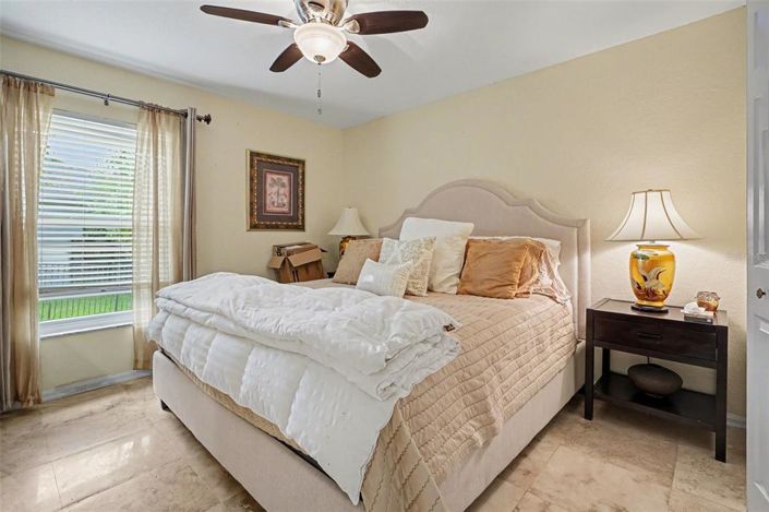 Image No.18-4 Bed House for sale