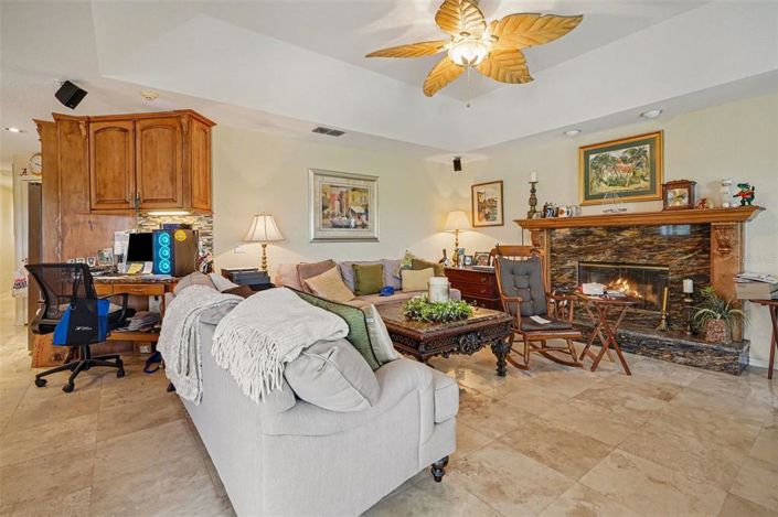 Image No.7-4 Bed House for sale
