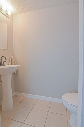 Image No.27-4 Bed House for sale