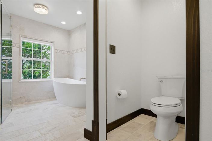 Image No.17-4 Bed House for sale