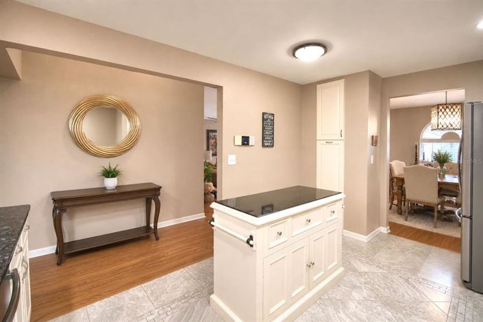 Image No.16-3 Bed House for sale