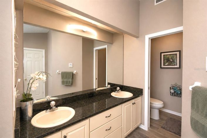 Image No.28-3 Bed House for sale