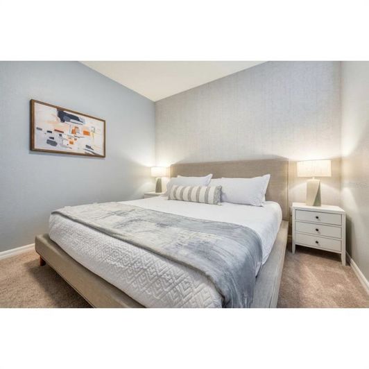 Image No.15-5 Bed Townhouse for sale