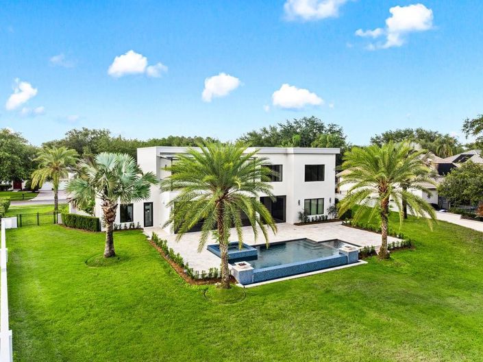 Image No.17-4 Bed House for sale