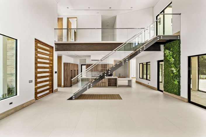 Image No.27-4 Bed House for sale