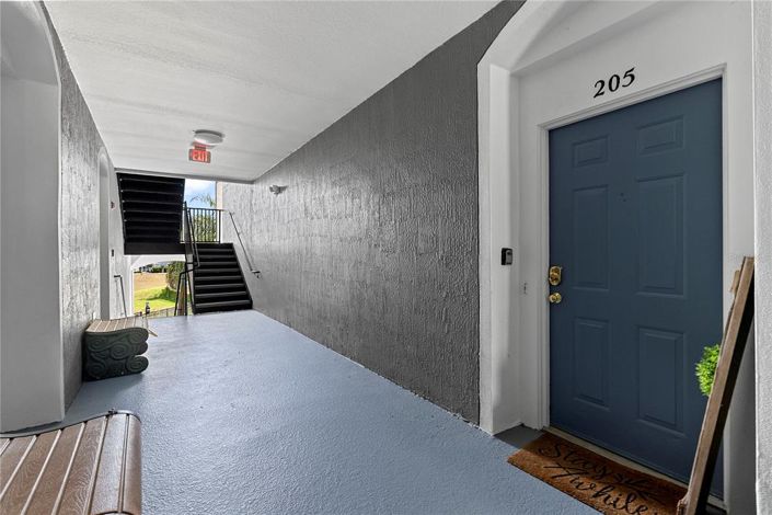 Image No.20-3 Bed Apartment for sale