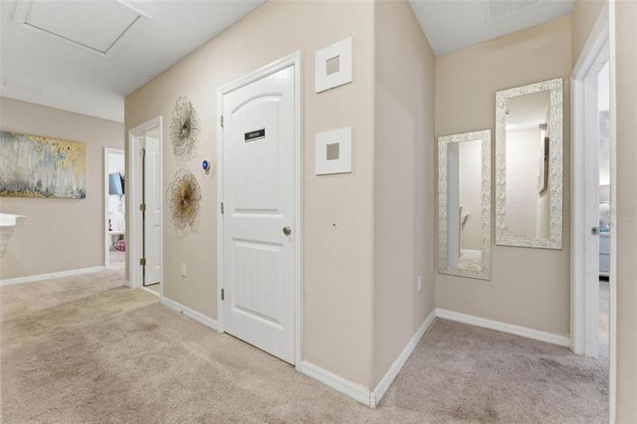 Image No.30-4 Bed Townhouse for sale