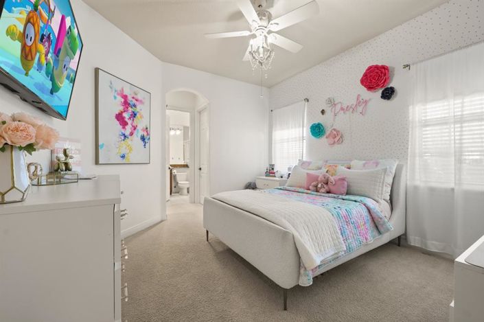 Image No.56-5 Bed House for sale