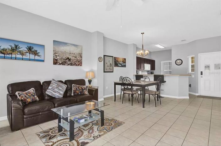 Image No.4-3 Bed Townhouse for sale