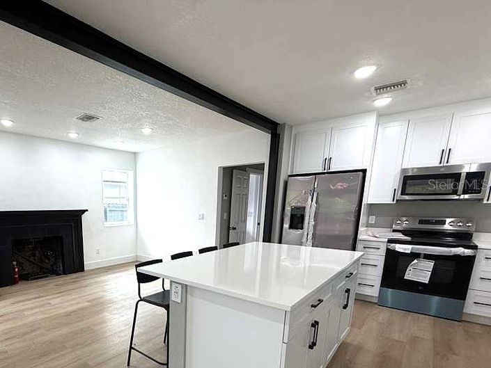 Image No.6-3 Bed House for sale