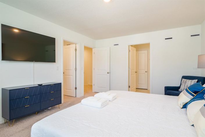 Image No.19-3 Bed Townhouse for sale