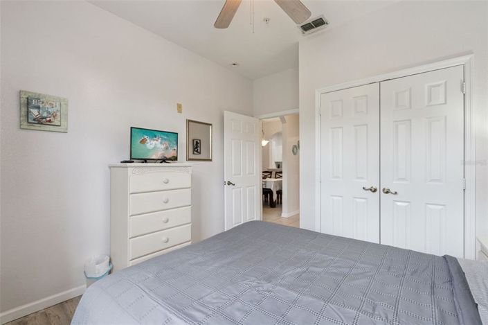Image No.20-3 Bed Apartment for sale