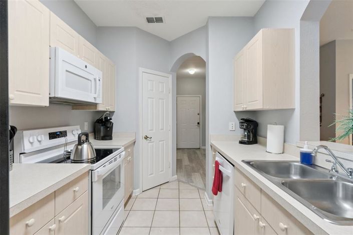 Image No.13-3 Bed Apartment for sale