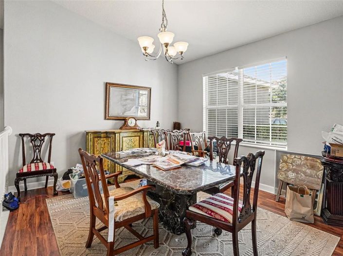 Image No.7-6 Bed House for sale