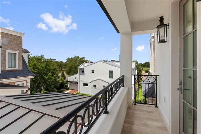 Image No.37-3 Bed Townhouse for sale