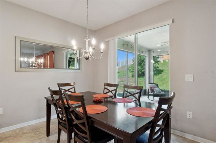 Image No.8-4 Bed House for sale