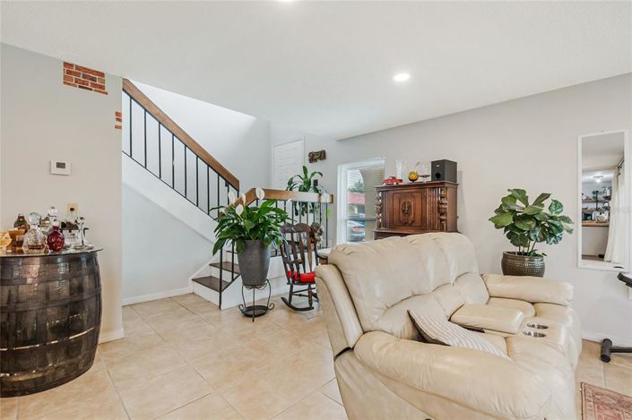 Image No.29-3 Bed Townhouse for sale
