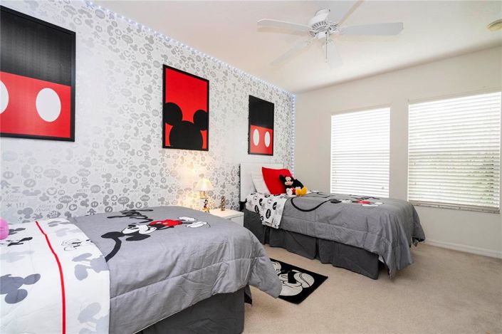 Image No.11-4 Bed Townhouse for sale