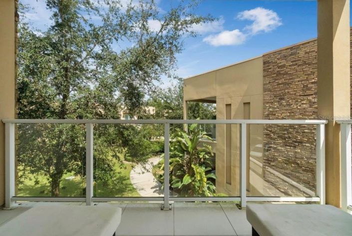 Image No.13-4 Bed Townhouse for sale