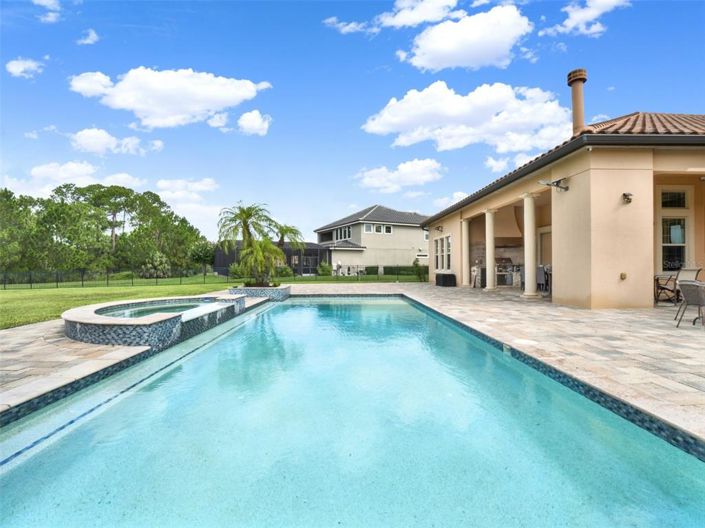 Image No.26-5 Bed House for sale