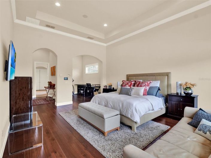 Image No.29-5 Bed House for sale