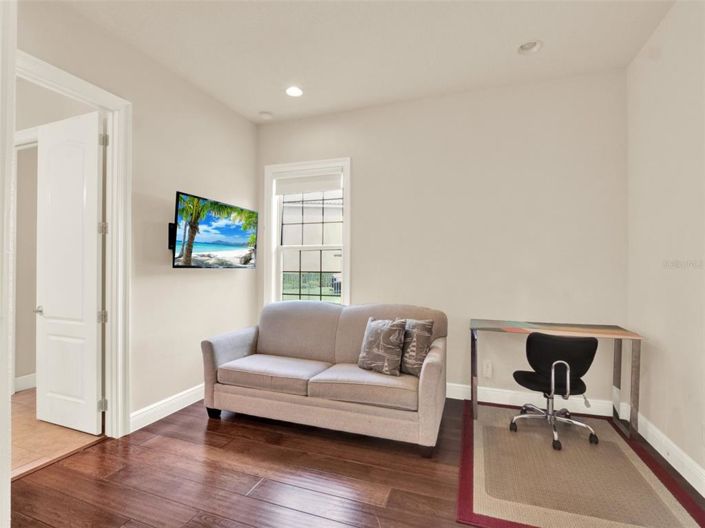 Image No.40-5 Bed House for sale