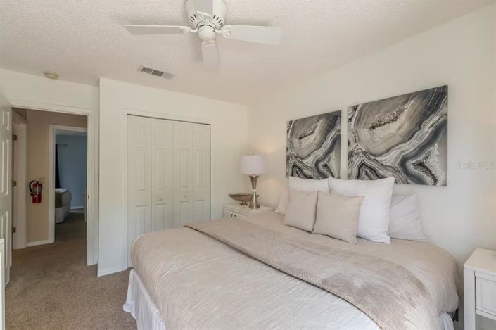 Image No.8-3 Bed Townhouse for sale