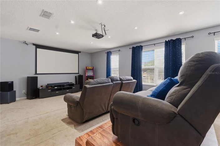 Image No.30-5 Bed House for sale