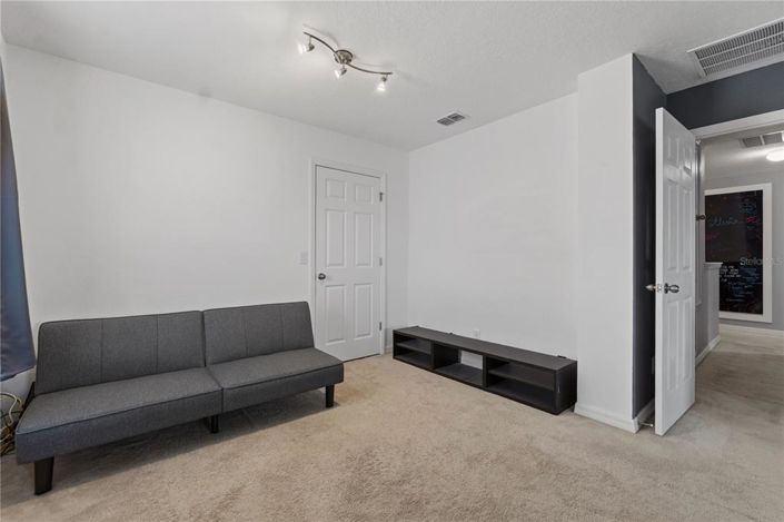 Image No.40-5 Bed House for sale