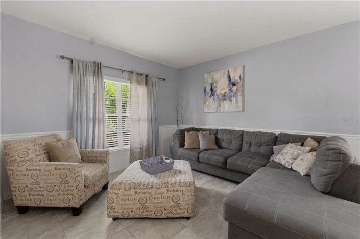 Image No.9-5 Bed House for sale