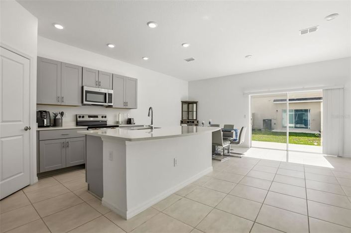 Image No.6-3 Bed Townhouse for sale