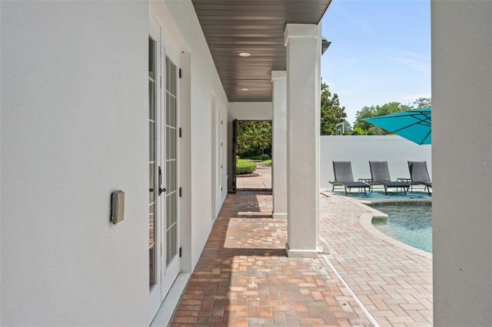 Image No.3-5 Bed House for sale