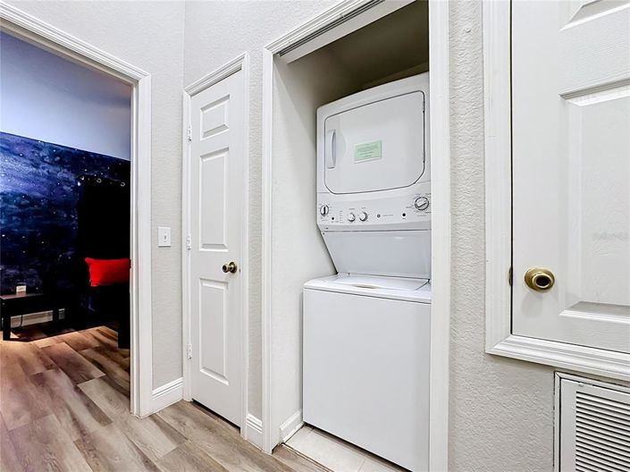 Image No.30-3 Bed Townhouse for sale