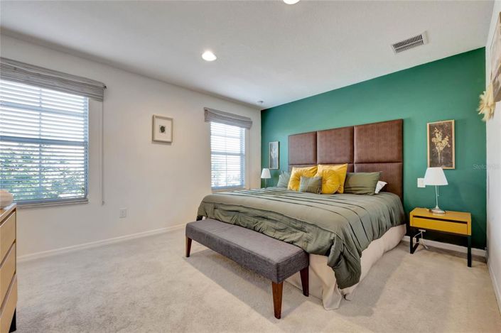 Image No.7-2 Bed Townhouse for sale