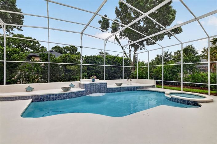 Image No.34-5 Bed House for sale