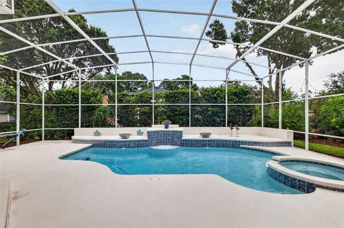 Image No.37-5 Bed House for sale