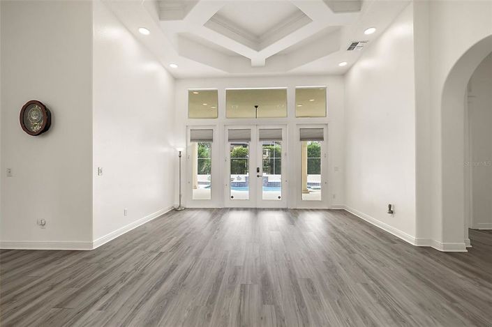 Image No.4-5 Bed House for sale