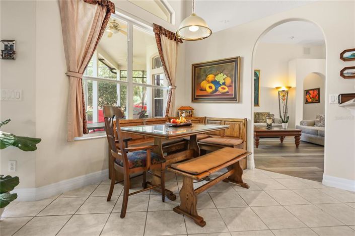 Image No.13-4 Bed House for sale