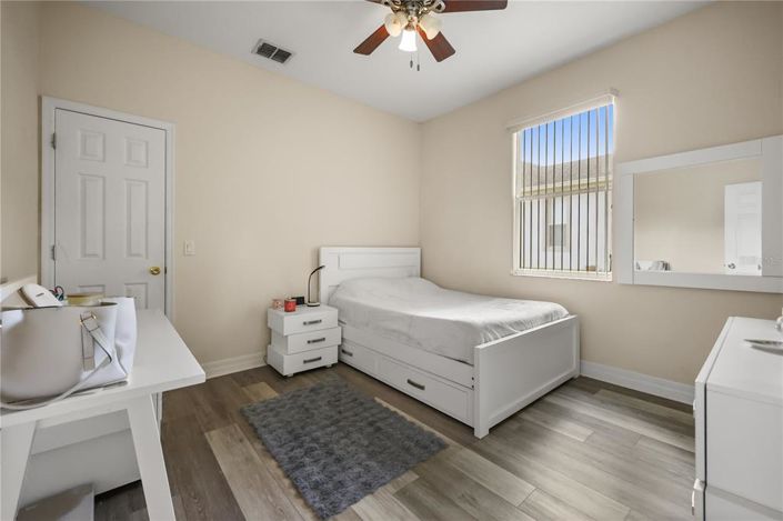 Image No.24-4 Bed House for sale