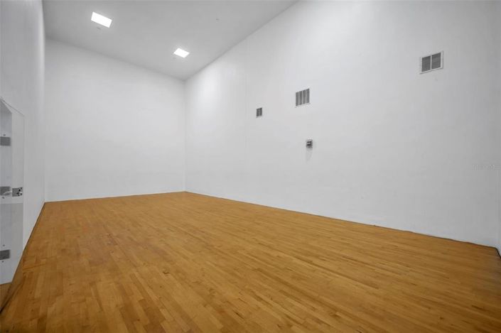 Image No.40-2 Bed Apartment for sale