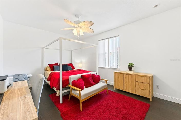 Image No.32-5 Bed House for sale
