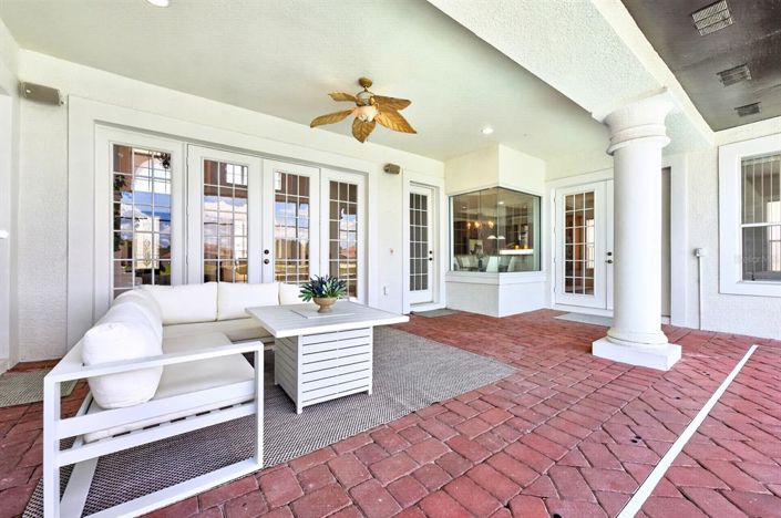 Image No.36-5 Bed House for sale