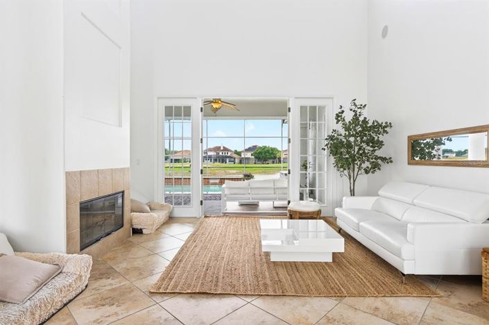 Image No.7-5 Bed House for sale