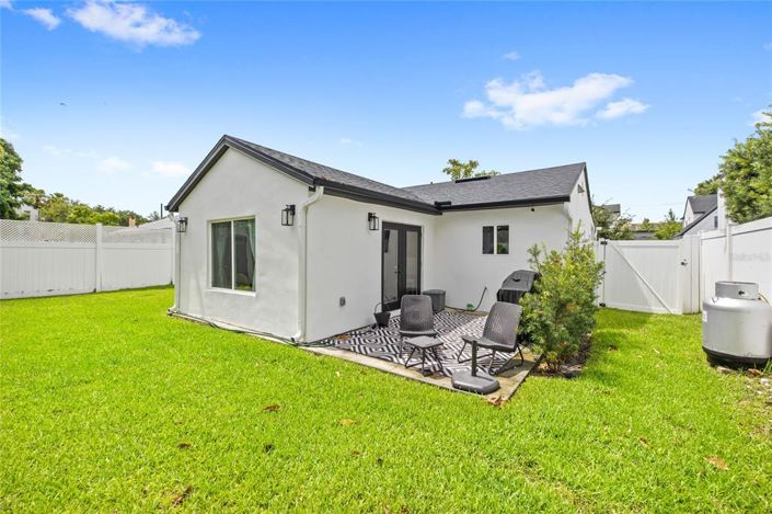 Image No.17-3 Bed House for sale