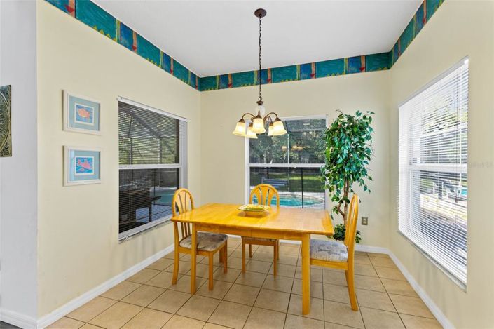 Image No.13-5 Bed House for sale