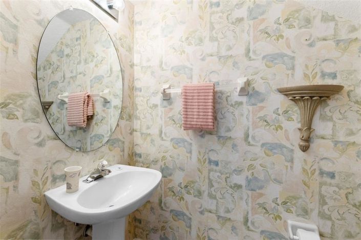 Image No.18-5 Bed House for sale