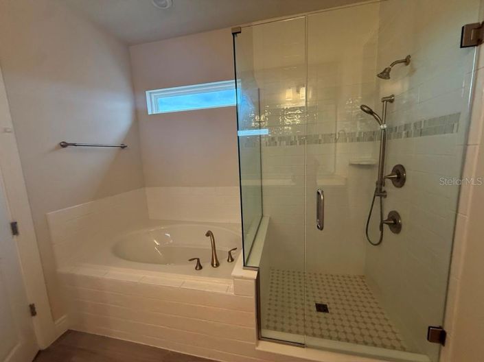 Image No.22-5 Bed House for sale